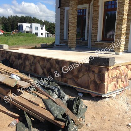 Отделка декоративным камнем